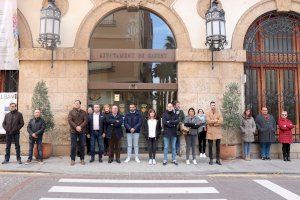 Sagunto guarda cinco minutos de silencio con motivo del primer aniversario de la guerra de Ucrania