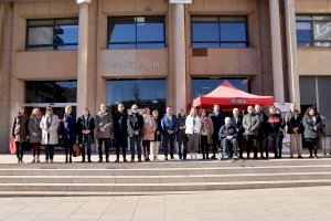 Vila-real mostra el suport a les persones afectades per malalties rares i reivindica la inversió en investigació