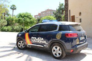 Greu succés a València: Agredeix a la seua parella amb un ganivet i intenta explotar l'habitatge amb ella dins Greu succés a València: Agredeix a la seua parella amb un ganivet i intenta explotar l'habitatge amb ella dins