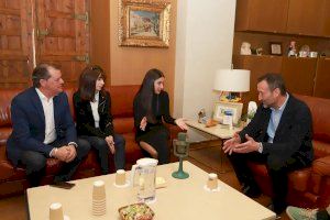 El alcalde le transmite todo el apoyo del Equipo de Gobierno y de la ciudadanía ilicitana a la representante de Eurovisión Blanca Paloma - (foto 2) El alcalde le transmite todo el apoyo del Equipo de Gobierno y de la ciudadanía ilicitana a la representante de Eurovisión Blanca Paloma - (foto 2)