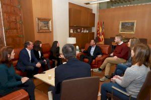 El alcalde le transmite todo el apoyo del Equipo de Gobierno y de la ciudadanía ilicitana a la representante de Eurovisión Blanca Paloma - (foto 3) El alcalde le transmite todo el apoyo del Equipo de Gobierno y de la ciudadanía ilicitana a la representante de Eurovisión Blanca Paloma - (foto 3)