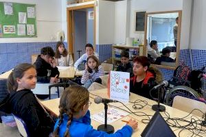 El Ayuntamiento de la Vall d’Uixó inicia una nueva temporada de ‘L’escola fa ràdio’ El Ayuntamiento de la Vall d’Uixó inicia una nueva temporada de ‘L’escola fa ràdio’