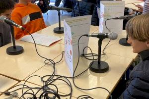 El Ayuntamiento de la Vall d’Uixó inicia una nueva temporada de ‘L’escola fa ràdio’ - (foto 2) El Ayuntamiento de la Vall d’Uixó inicia una nueva temporada de ‘L’escola fa ràdio’ - (foto 2)