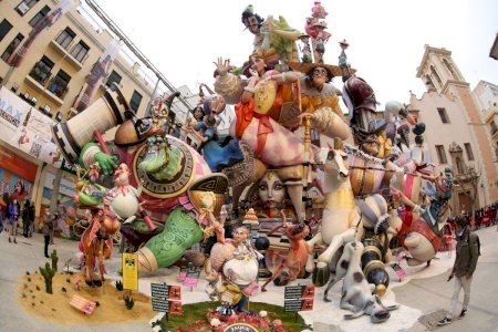 Una web sobre cultura catalana incluye a las Fallas entre sus tradiciones