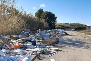 El Partido Popular de Gandia vuelve a llamar la atención por el "nefasto" mantenimiento de Sanxo Llop El Partido Popular de Gandia vuelve a llamar la atención por el "nefasto" mantenimiento de Sanxo Llop