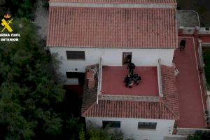 Desarticulada en Alicante una red criminal de tráfico de drogas a nivel europeo que usaban las últimas tecnologías para su cultivo - (foto 3)