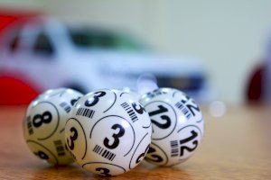 Una trabajadora de un bingo de Alicante estafa al local 5.130 euros