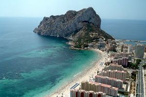 La población empadronada en Calp aumenta y se sitúa en 25.854 habitantes