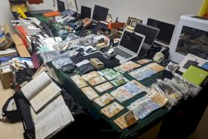 Dos germans advocats s'apropien de les herències de 22 avis morts a Alacant durant la pandèmia