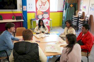 Jóvenes de la región boliviana de Santa Cruz de Sierra intercambian políticas juveniles con Xàtiva y Ontinyent
