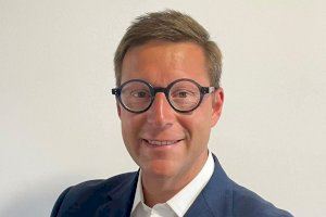 Galí: “Queremos garantizar la prestación gratuita, parcial o total, del servicio de comedor escolar al alumnado residente en la playa”