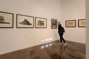 La Galeria Octubre fa un recorregut del franquisme a la transició a través d’obres de més de 30 artistes d La Galeria Octubre fa un recorregut del franquisme a la transició a través d’obres de més de 30 artistes d