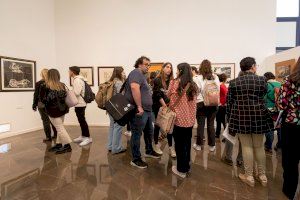 La Galeria Octubre fa un recorregut del franquisme a la transició a través d’obres de més de 30 artistes d - (foto 7) La Galeria Octubre fa un recorregut del franquisme a la transició a través d’obres de més de 30 artistes d - (foto 7)