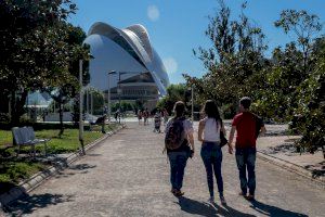 Las luces y sombras de la jornada laboral de 4 días en València: Innovación, conciliación o "pérdida de competitividad" Las luces y sombras de la jornada laboral de 4 días en València: Innovación, conciliación o "pérdida de competitividad"