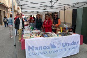 Nules commemora el Dia del Llibre amb una fira molt participativa Nules commemora el Dia del Llibre amb una fira molt participativa