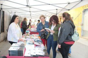 Nules commemora el Dia del Llibre amb una fira molt participativa - (foto 5) Nules commemora el Dia del Llibre amb una fira molt participativa - (foto 5)
