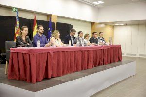 Fuset anuncia que la próxima semana se constituirá el grupo de trabajo para abordar la situación y la problemática de los artistas falleros - (foto 6) Fuset anuncia que la próxima semana se constituirá el grupo de trabajo para abordar la situación y la problemática de los artistas falleros - (foto 6)