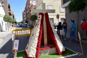 La Falla Isabel de Villena, vencedora del concurs de les Creus de Maig - (foto 3)