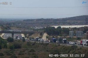 Un accidente provoca un atasco en la A-31 en Monforte del Cid
