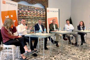 Empresarios de Sant Joan se reúnen con Compromís en un acto con el conseller de Economía