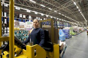 Mercadona busca trabajadores en Valencia: 800 puestos para la campaña de verano - (foto 2) Mercadona busca trabajadores en Valencia: 800 puestos para la campaña de verano - (foto 2)