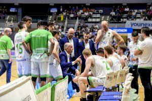 El TAU Castelló sigue soñando con el play-off tras una gran victoria ante el Almansa