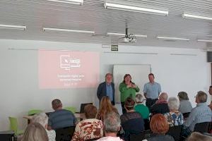 Éxito de participación en el primer taller de alfabetización digital de Alcàsser
