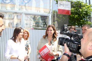 Sandra Gómez proposa beques perquè els xiquets de 12 a 17 anys aprenguen anglés a l’estranger - (foto 2)