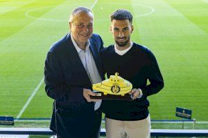 10 años de 'groguets': ocho futbolistas reciben el reconocimiento del Villarreal tras una década en el club - (foto 9)