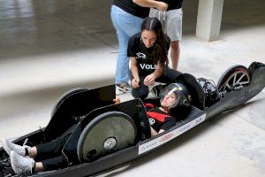 Estudiantes de la UMH presentan el ‘Dàtil 23’, el vehículo de bajo consumo con el que participarán en la ‘Shell Eco-Marathon’ - (foto 2)