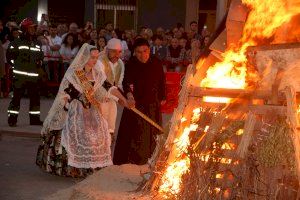 GALERIA | Vila-real honra a Sant Pasqual amb una multitudinària ofrena - (foto 4)