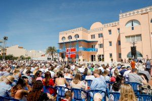 Más de 2.000 personas participan en l’Alfàs del Pi en la celebración del Día Nacional de Noruega - (foto 10)