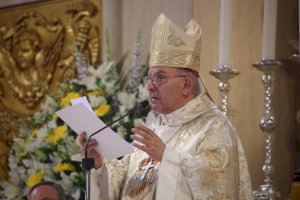 GALERIA | Vila-real honra a Sant Pasqual con la misa pontifical - (foto 4)