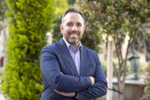 Rafa Simó (PSPV-PSOE): “Estas elecciones van de decidir en quién confías para construir nuestro futuro y el que dejamos a nuestros hijos”