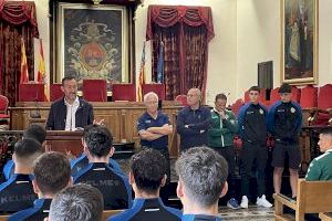 El alcalde de Elche felicita al Kelme Juvenil por su regreso a la máxima categoría del fútbol nacional juvenil - (foto 2)