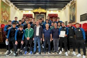 El alcalde de Elche felicita al Kelme Juvenil por su regreso a la máxima categoría del fútbol nacional juvenil - (foto 5)