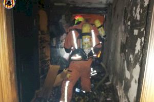 Arde una vivienda de madrugada en Llíria