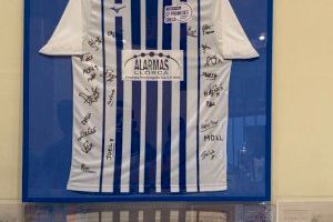 El C.F. Promeses Sueca organitza una exposició amb motiu del seu 10é aniversari i els vint-i-cinc anys de la seua l'escola de futbol - (foto 2)