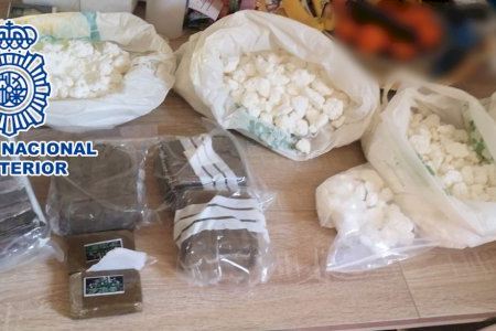 Operación contra el narcotráfico en Alicante: se han realizado 8 registros en Benidorm, Altea, La Vila Joiosa y l'Alfàs del Pi Operación contra el narcotráfico en Alicante: se han realizado 8 registros en Benidorm, Altea, La Vila Joiosa y l'Alfàs del Pi