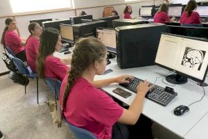 Un centenar de estudiantes de secundaria participan en los cuatro campus prácticos del programa Quiero Ser Ingeniera de la UA