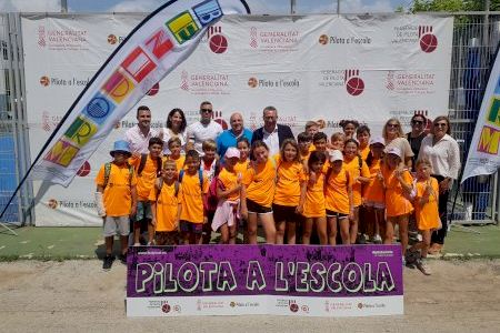 Benidorm tanca les trobades de Primària de Pilota a l’Escola