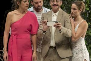 La companyia valenciana La Dependent tanca la temporada al Teatre Serrano La companyia valenciana La Dependent tanca la temporada al Teatre Serrano