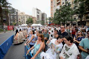 Coeters Dragon dispara una mascletà clásica que acaba con un potente 'terremoto' en la primera sesión del concurso de la Plaza de Luceros - (foto 3)