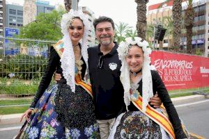 Coeters Dragon dispara una mascletà clásica que acaba con un potente 'terremoto' en la primera sesión del concurso de la Plaza de Luceros - (foto 6)