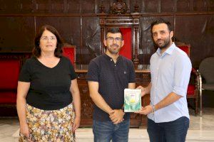 Prudencio Medina presenta el llibre El libertino diario de mi imaginación en l'Ajuntament de Sagunt Prudencio Medina presenta el llibre El libertino diario de mi imaginación en l'Ajuntament de Sagunt