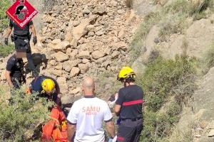 Rescaten a un home ferit després de patir un accident en la Punta del Cavall a Benidorm - (foto 3)