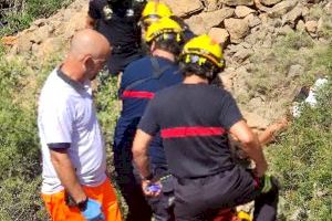 Rescatan a un hombre herido tras sufrir un accidente en la Punta del Cavall en Benidorm