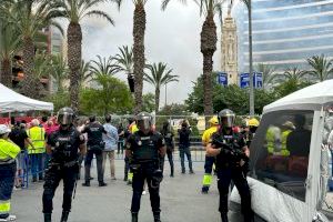 La Policía Nacional finaliza sin incidentes el dispositivo de seguridad de las Hogueras de San Juan 2023 - (foto 2) La Policía Nacional finaliza sin incidentes el dispositivo de seguridad de las Hogueras de San Juan 2023 - (foto 2)