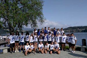El equipo de remo consigue dos medallas de plata en categoría infantil en el Campeonato de España de banco móvil de Cástrelo do Miño