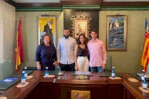 Marta Pitarch garantiza en Benassal la oposición útil "que escuche, resuelva problemas y avance"